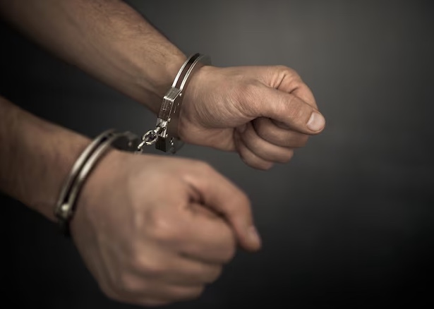 Falso metalúrgico é preso em Manaus suspeito de aplicar golpes em 20 vítimas