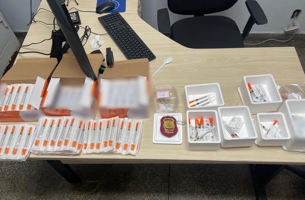 Falsa clínica é fechada após veterinária prescrever remédios para humanos em Manaus