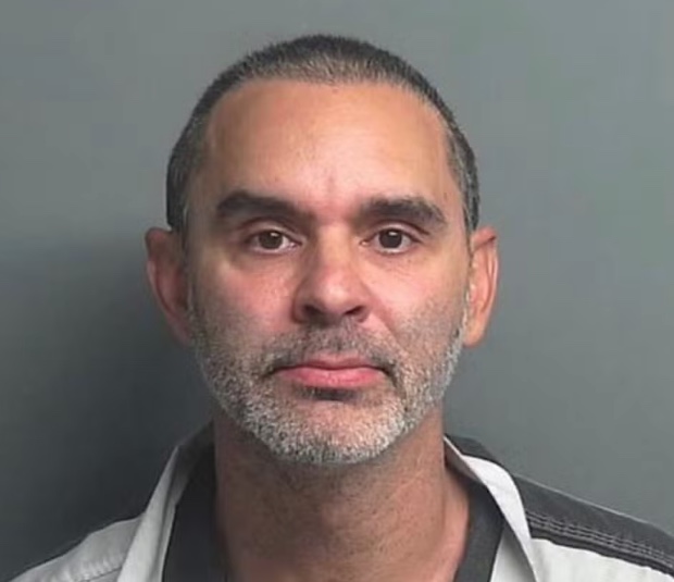 Ex-piloto de Fórmula 1 Antônio Pizzonia é preso por agressão nos EUA