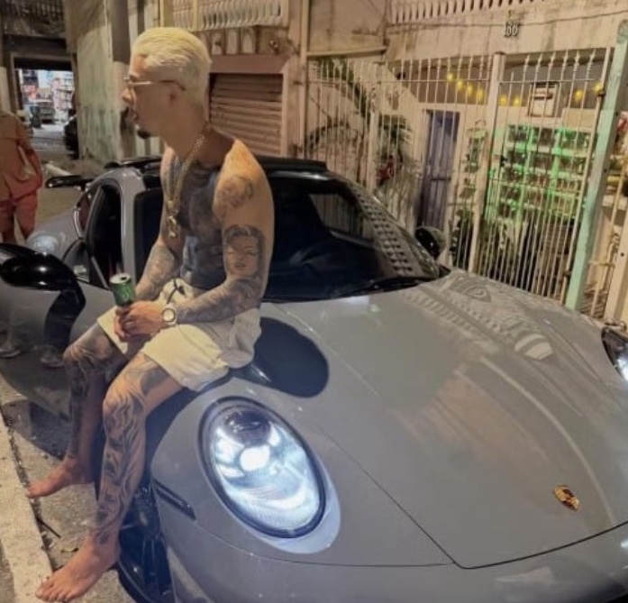 MC Tuto é preso por dirigir porsche em alta velocidade e atropelar jovem em SP