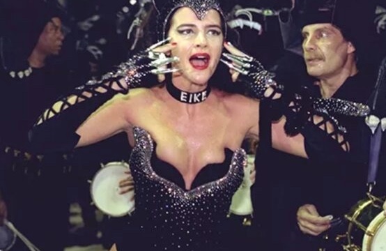 Supermodelo brasileira é citada em novos arquivos do caso Epstein; saiba quem