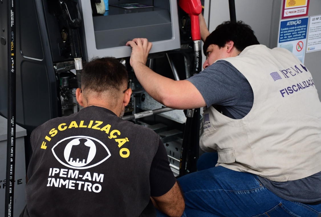 Operação do Ipem-AM verifica gasolina, etanol e diesel em postos do Amazonas