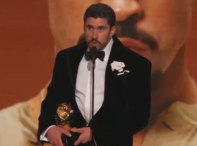 Bad Bunny no Brasil? Fãs "enlouquecem" com possível participação no Carnaval