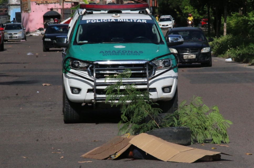 Jovem é executado enquanto estava na garupa de moto no Japiim