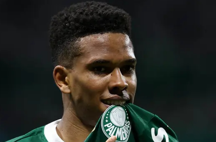 Com dois de Estêvão, Palmeiras vence Ceará e avança às oitavas da Copa do Brasil