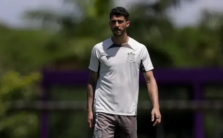 Corinthians confirma lesão de zagueiro, que não tem data para retorno