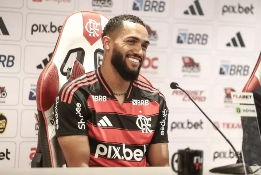 Juninho é relacionado no Flamengo e pode estrear contra o Volta Redonda amanhã