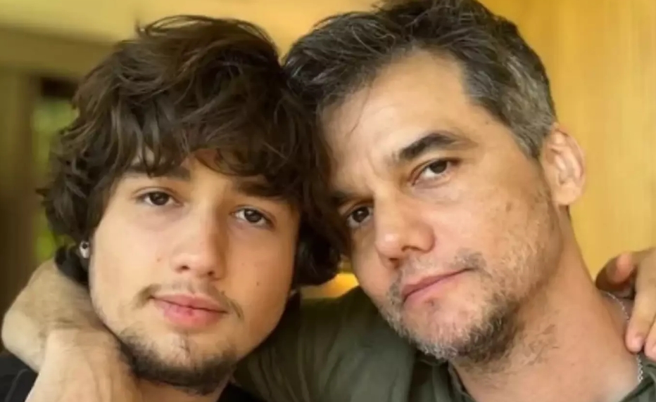 Filho de Wagner Moura se manifesta após viralizar que ele segue Trump nas redes sociais