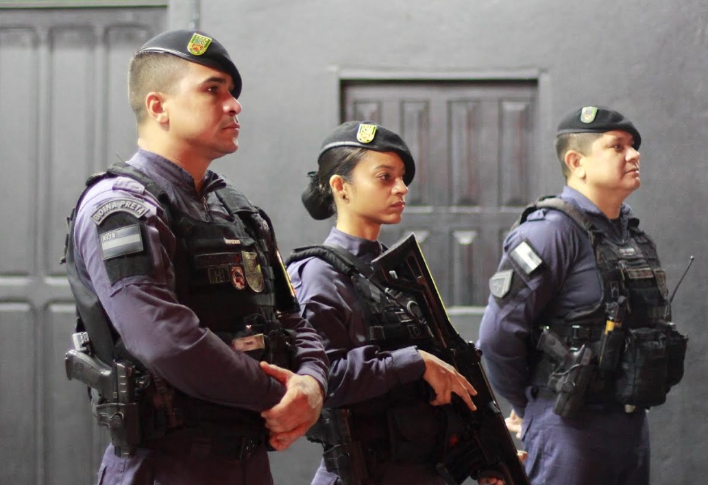 Bares do Parque 10 são autuados por vender bebida alcoólica para adolescentes