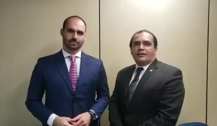 Relator de processo contra Eduardo é antigo aliado dos Bolsonaro
