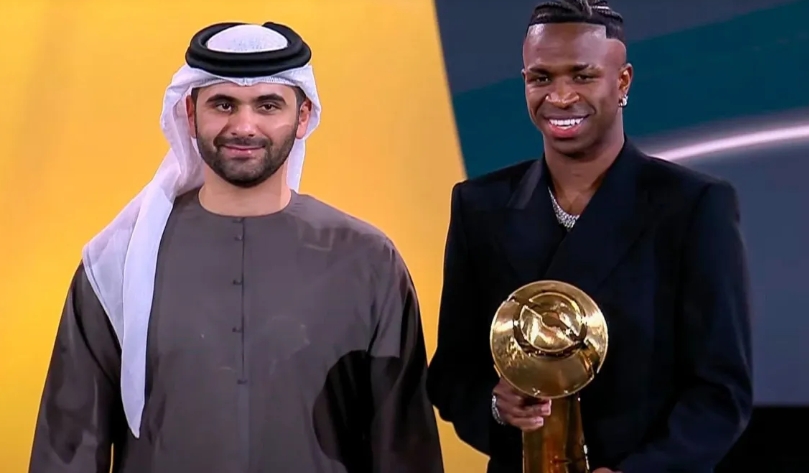 Vinicius Júnior é eleito o melhor do mundo no Globe Soccer Awards