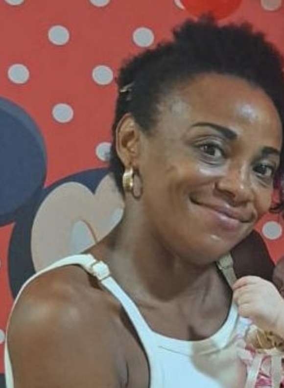 Família pede ajuda para encontrar mulher desaparecida desde agosto em Manaus