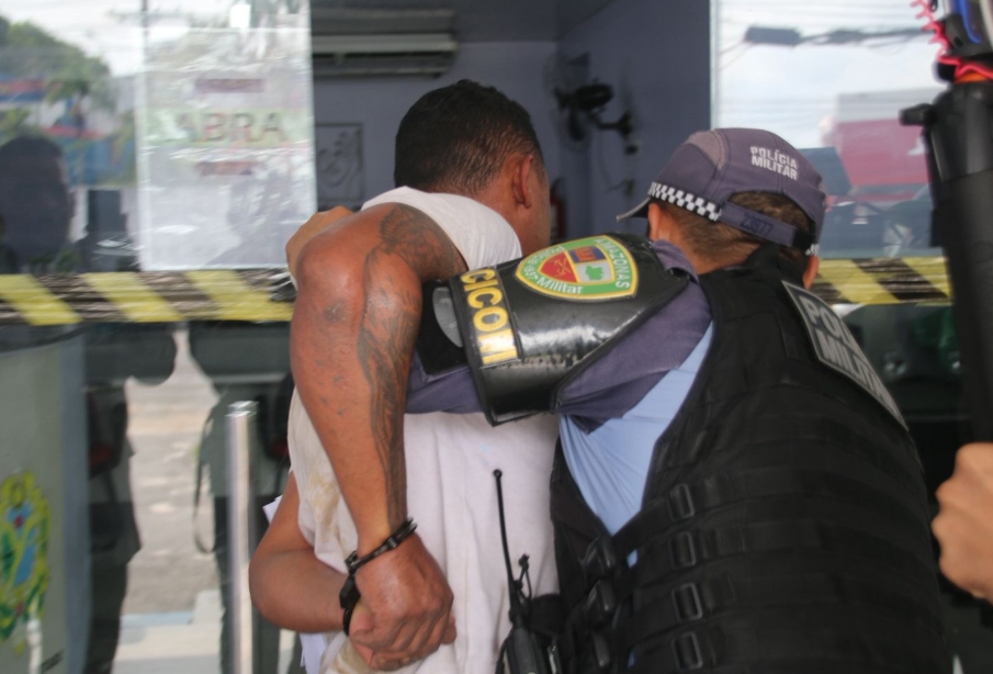 Homem é preso por ameaçar agredir companheira e enteado no João Paulo