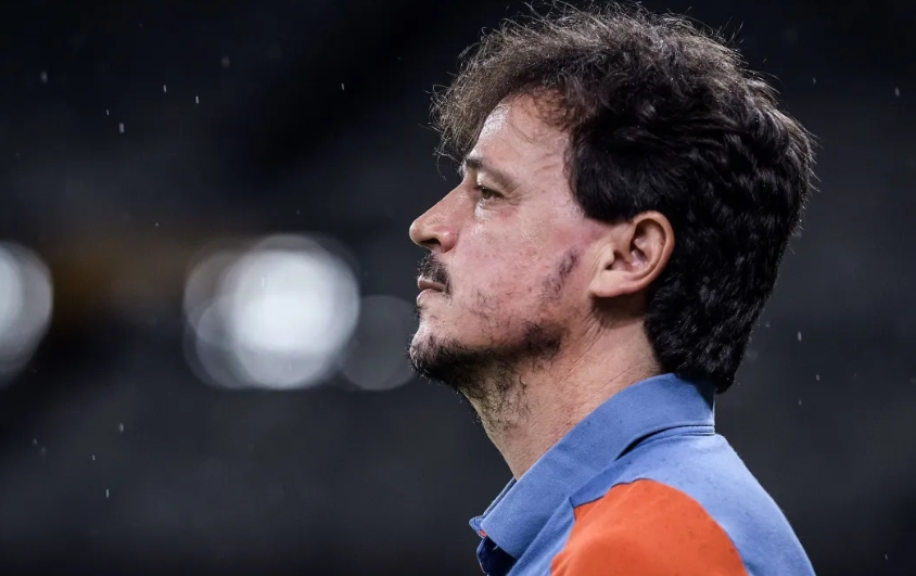 Diniz perde prestígio e Cruzeiro deve mudar de técnico para 2025