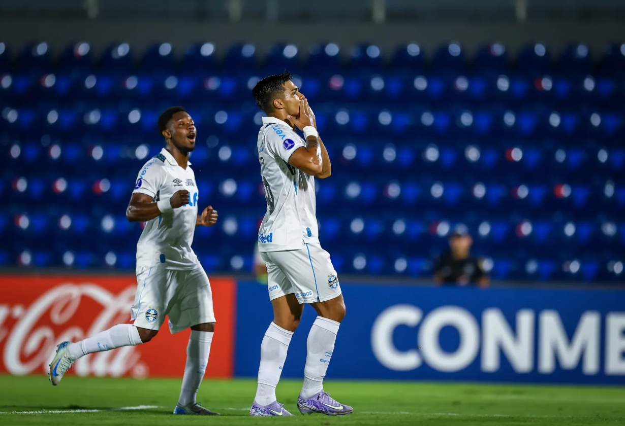 Grêmio encara Ceará em busca da 2ª vitória no Brasileirão; veja onde assistir