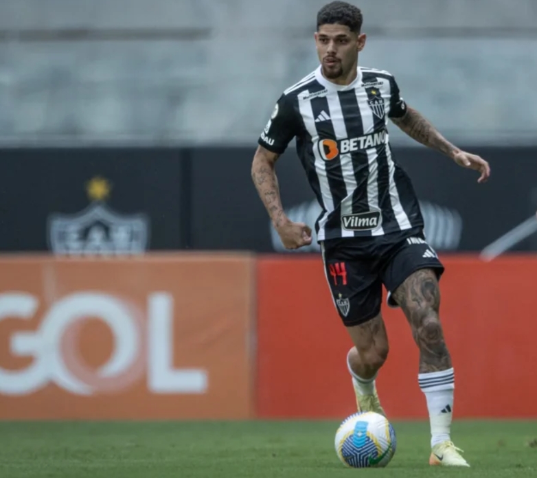 Atlético-MG vence, se garante na Sul-Americana e rebaixa o Athletico-PR para a Série B