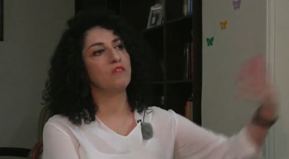 Nobel da Paz é condenada a mais de 7 anos por protestar contra governo do Irã