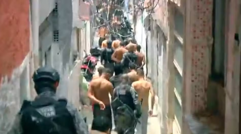 Suspeito mais novo, de 14 anos, morto em megaoperação participou de estupro coletivo