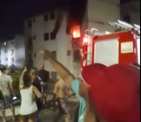 Vídeo mostra apartamento em chamas e pânico entre moradores no Viver Melhor