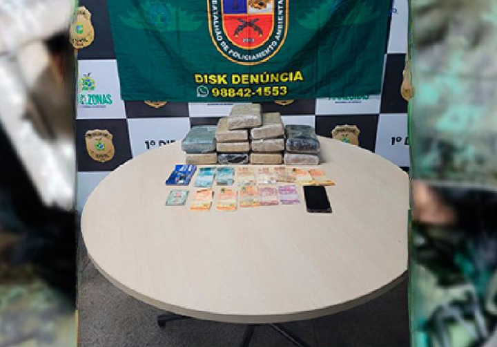 Mulher é presa com droga avaliada em R$ 32 mil dentro de barco em Manaus