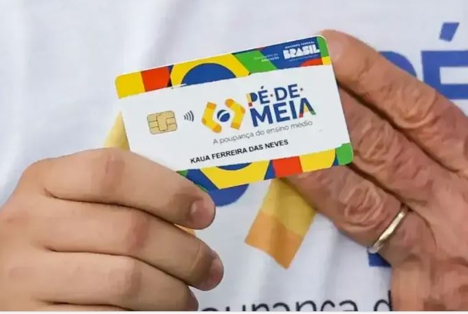"Pé-de-Meia Licenciatura" será anunciado nesta terça-feira