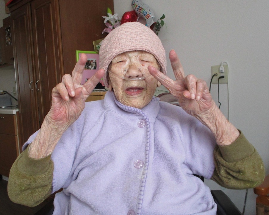 Japonesa Kane Tanaka completa 119 anos e mantém recorde de pessoa mais velha do mundo