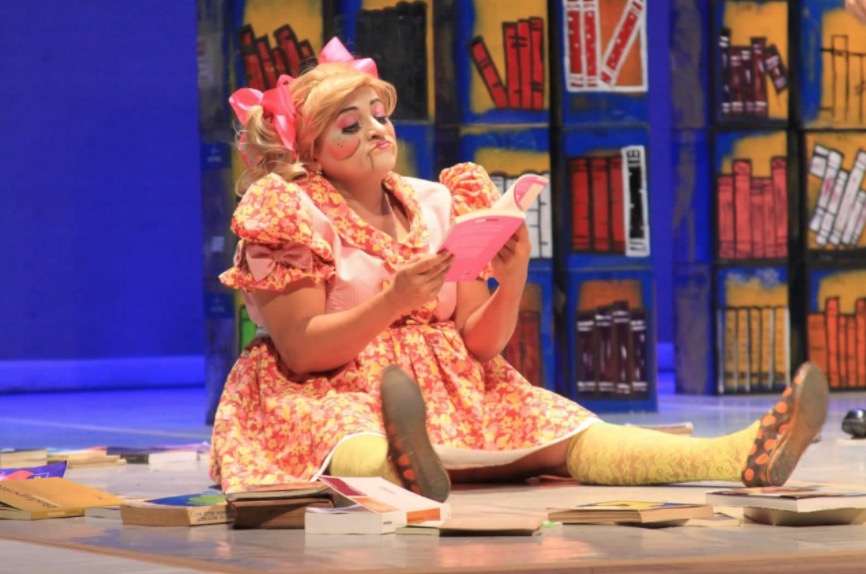 Comédia ‘Dona Batata’ estreia no Teatro Amazonas com entrada gratuita