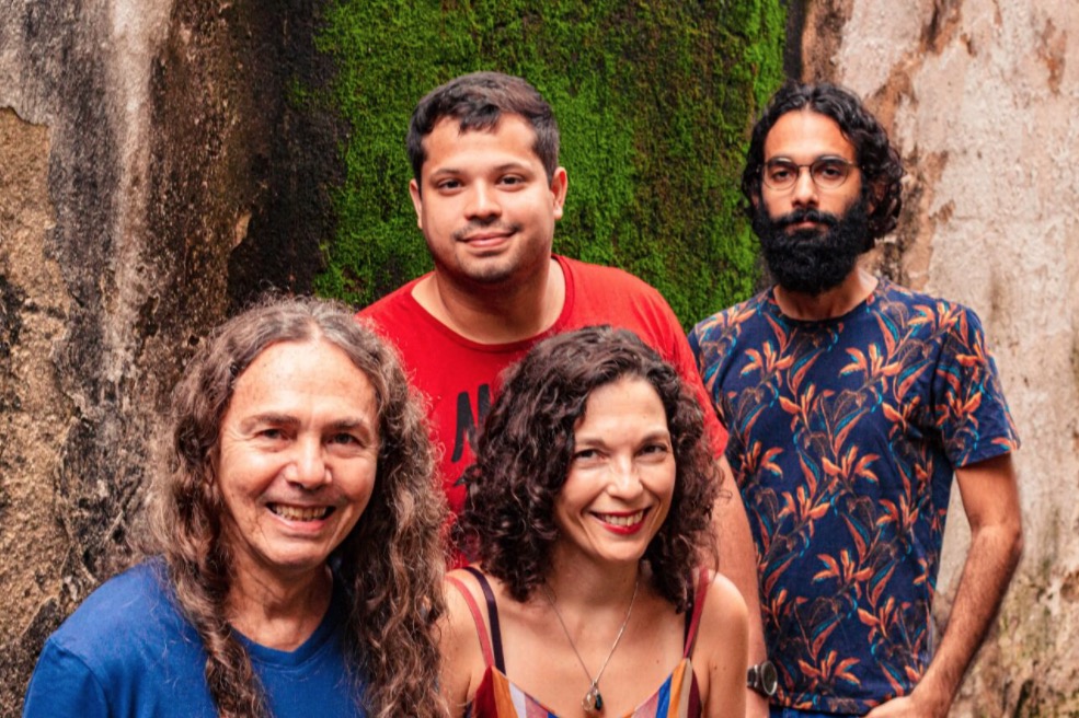 Banda Jacintas apresenta novo show no Teatro da Instalação, em Manaus