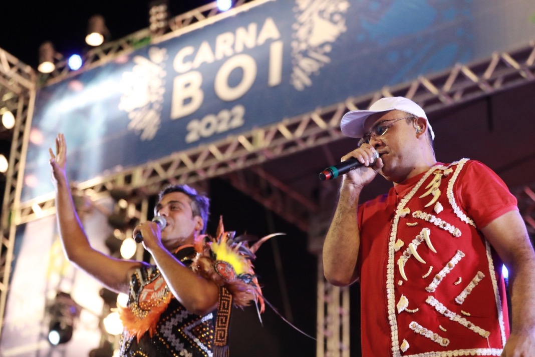 Primeira noite de Carnaboi leva mais de 5 mil pessoas ao Sambódromo em Manaus