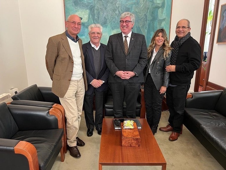 Nilton Lins e Universidade do Porto firmam convênio inédito na área educacional