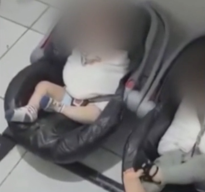 Pedagoga e donas de escola são indiciadas após bebês aparecerem amarrados em vídeo