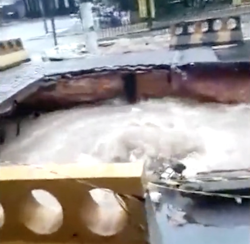 Vídeo impressionante mostra cratera na 7 de setembro maior após subida do rio