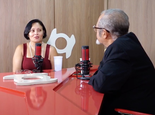 Humberto Amorim entrevista idealizadora do Projeto Aconchego