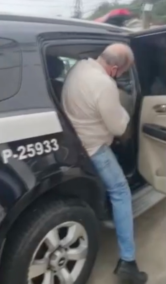 Médico é preso suspeito de participar de assassinato de paciente dentro de hospital