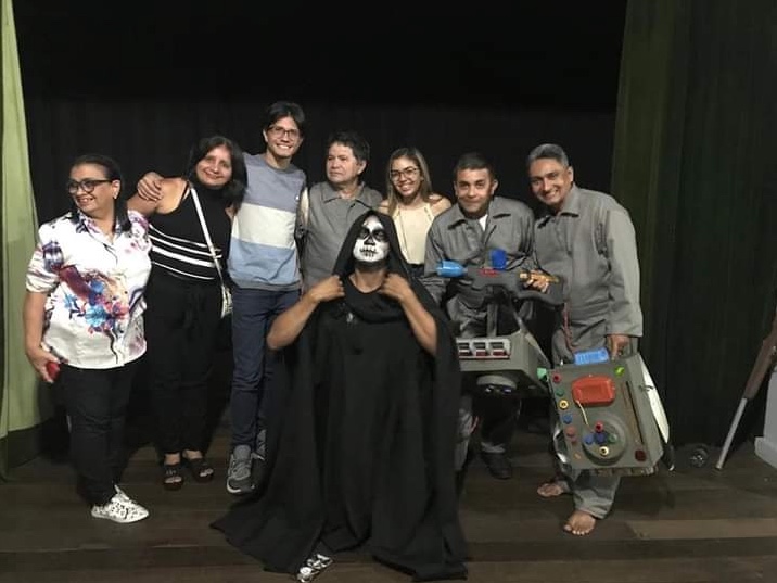 'Clubinho de Pizza' vai reunir palhaçada, literatura e gastronomia em Manaus