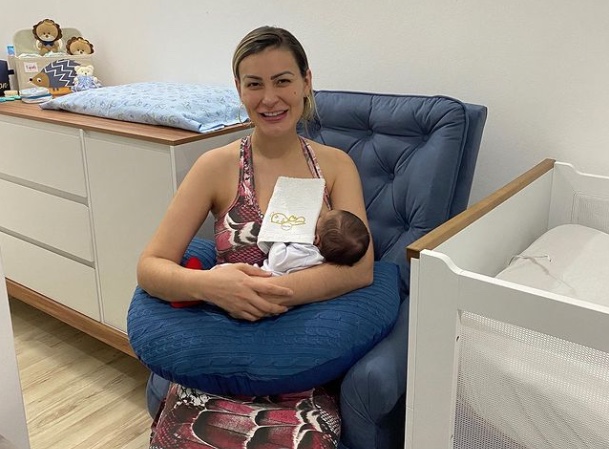 Andressa Urach pode perder a guarda do filho por doença psiquiátrica? Especialista explica