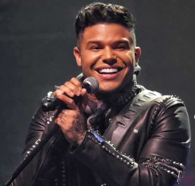 Tierry comanda noite de sertanejo e arrocha em Manaus