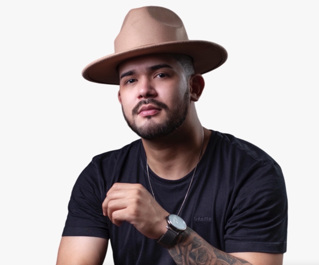 Cantor amazonense João Victor divide palco com Tierry neste sábado em Manaus