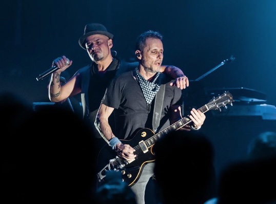 Com formação clássica, Titãs se apresentam em Manaus nesta quinta