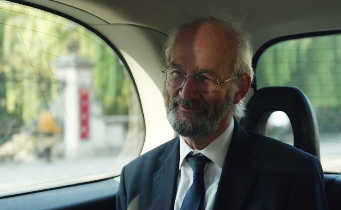 'Ithaka - A Luta de Assange' e 'Para Onde Voam as Feiticeiras' estreiam no Cine Casarão