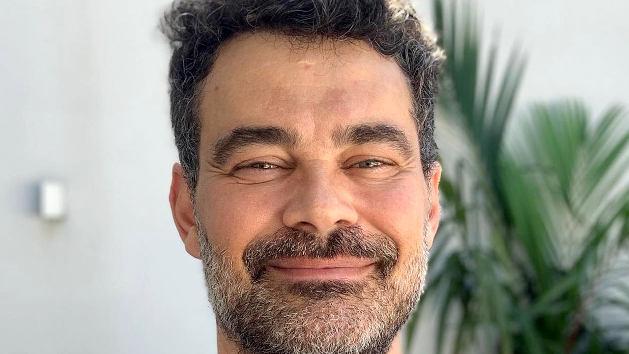 Carmo Dalla Vecchia fala sobre Globo cortar beijo gay no Domingão: 'Fiz o que pude'