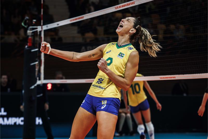 Brasil conta com experiência de Carol Gattaz na semifinal contra Itália