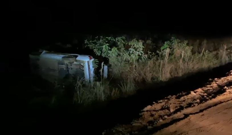 Quatro pessoas morrem em acidente de carro em estrada no Amazonas