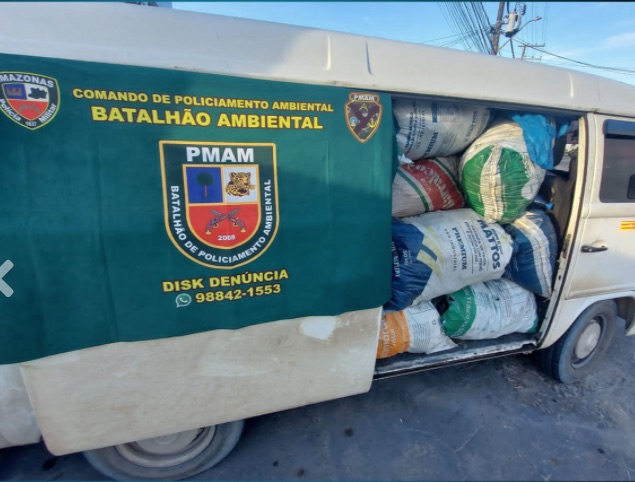 Dupla é presa ao transportar mais de 40 sacas de carvão ilegal na AM-010