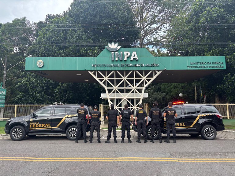 'Operação Escudo Verde' da PF mira suspeito de atear fogo em área do Inpa