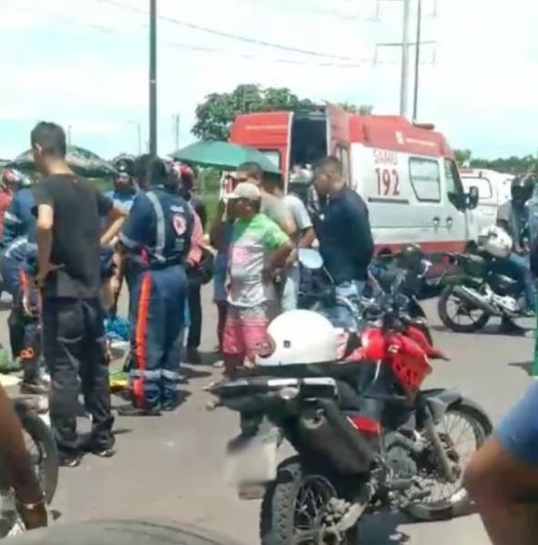 Idoso morre ao ser atropelado por motoboy em avenida no Aleixo
