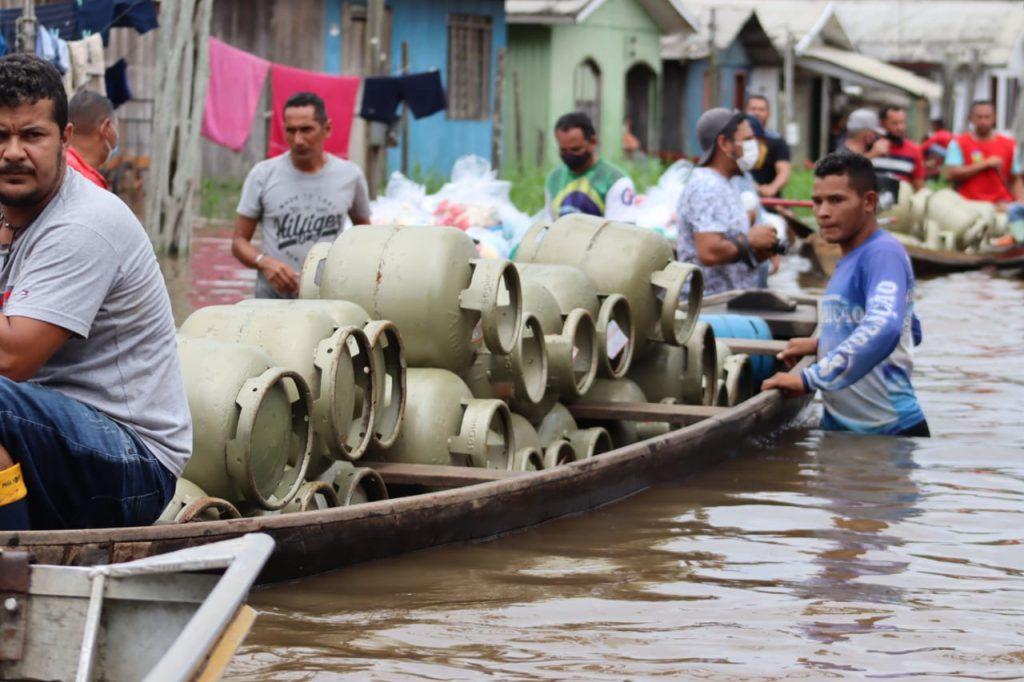 Cheia dos rios faz 39 municípios entrarem em estado de alerta no Amazonas