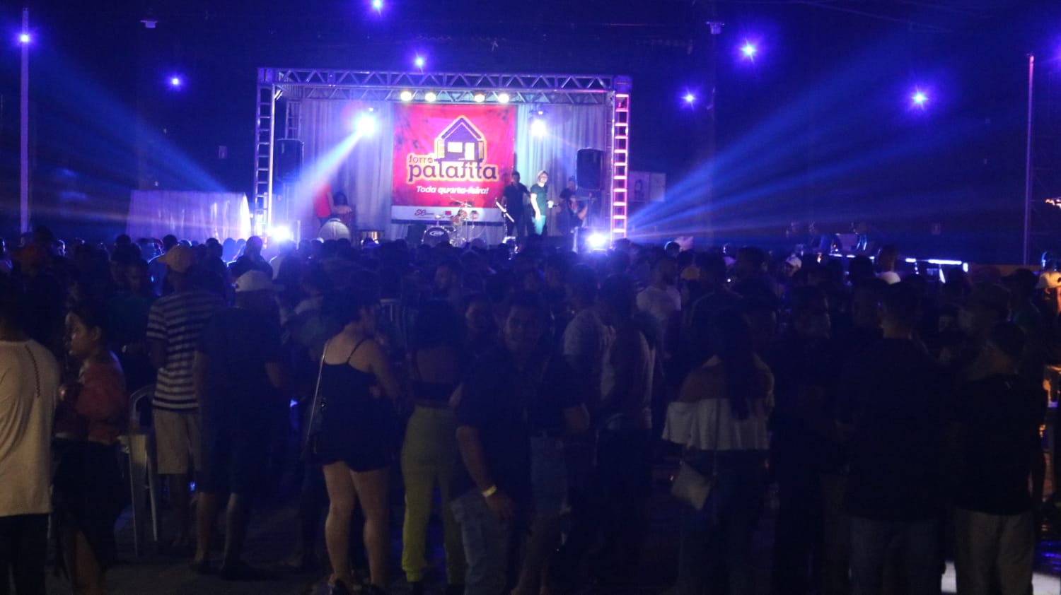 Mais de 40 estabelecimentos são fiscalizados e 4 festas clandestinas são encerradas em Manaus