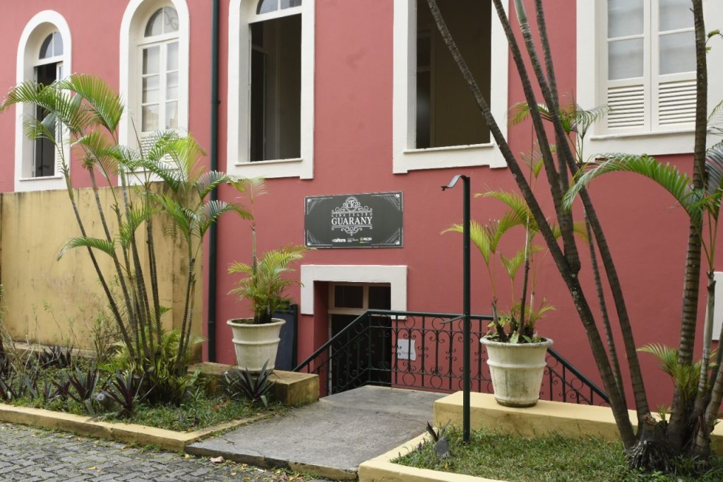 Cineteatro Guarany exibe série criada por cineastas amazonenses neste sábado