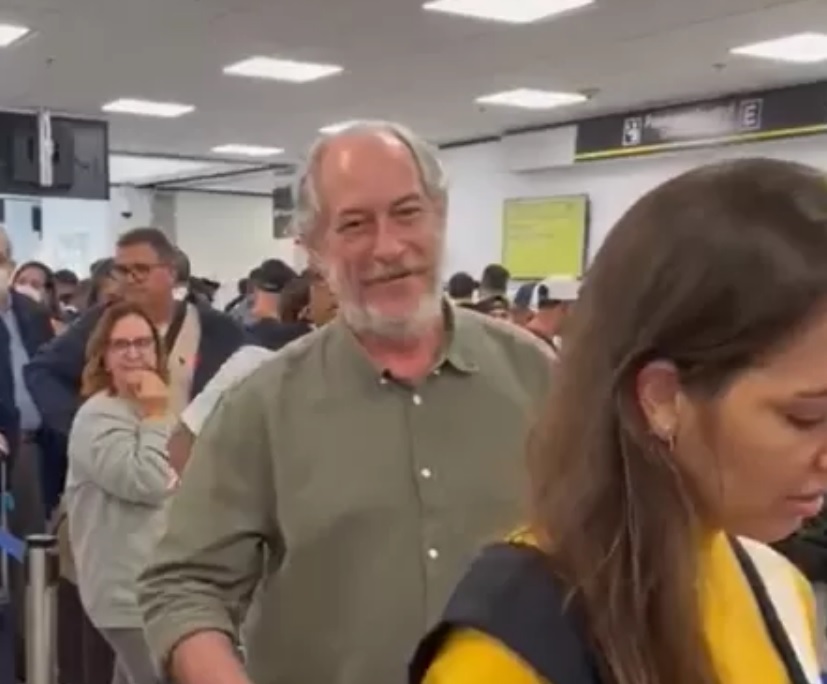 Ciro Gomes é hostilizado em aeroporto de Miami